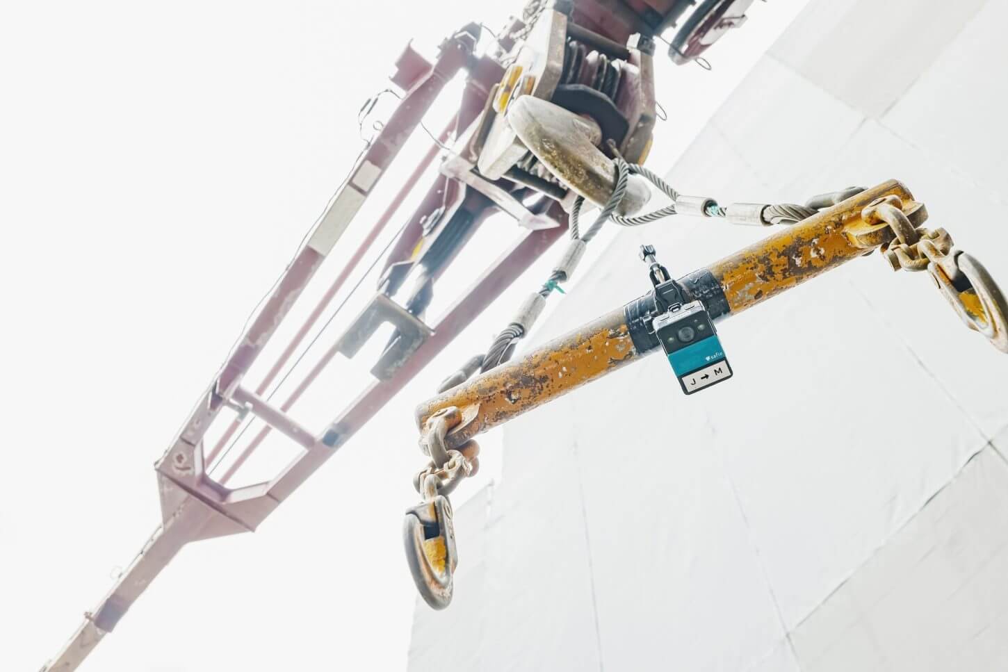 株式会社竹中工務店　クレーン作業の様子