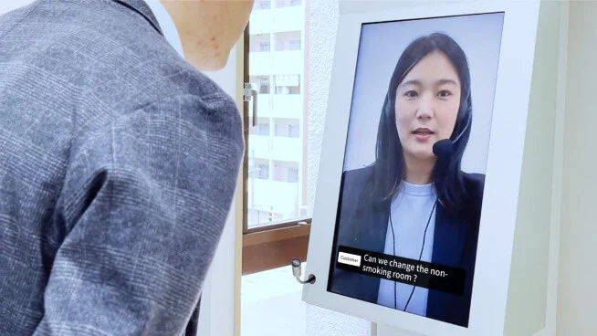 RURA(SF)の画面に翻訳を表示させ、インバウンド対応している様子の画像