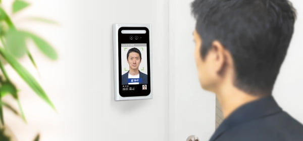 クラウド型入退室管理サービス Safie Entrance2